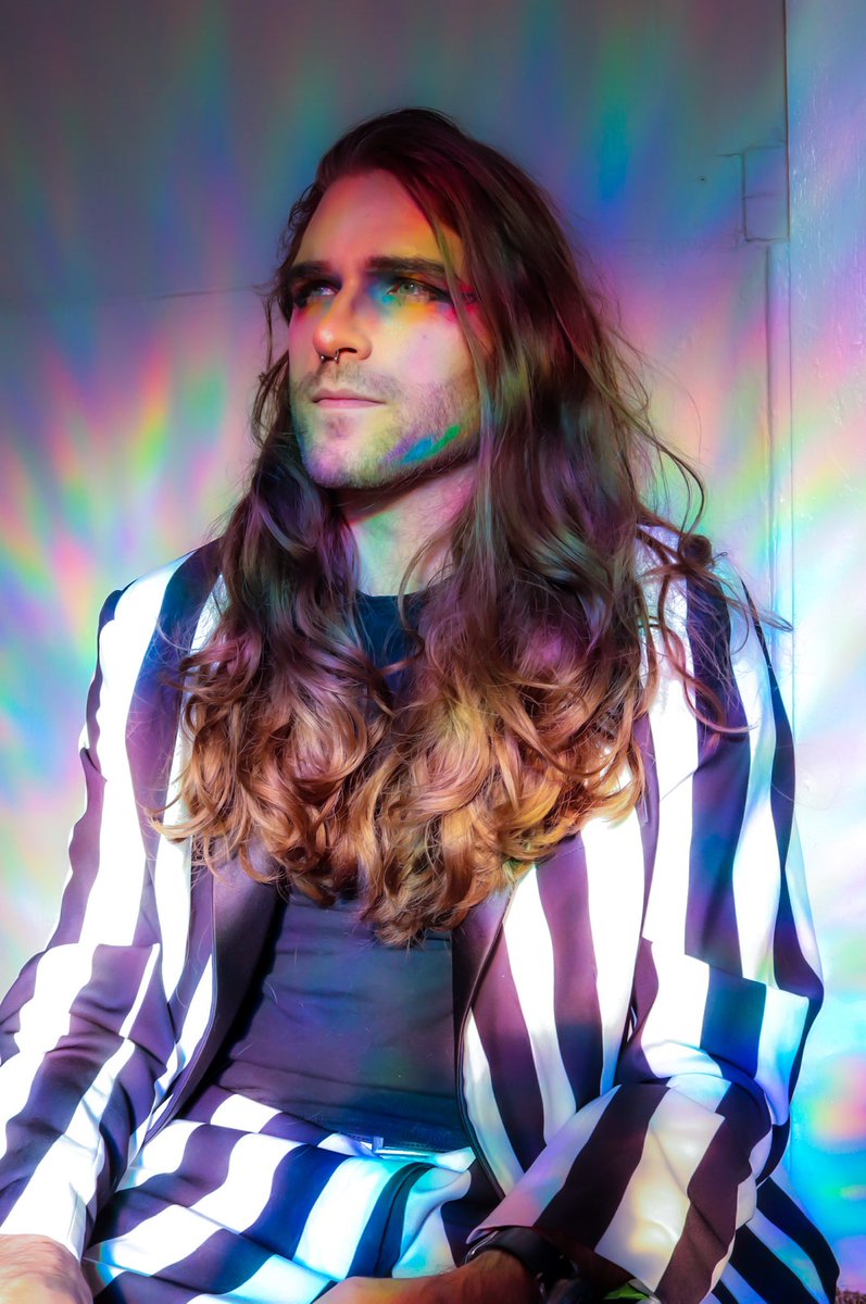iappreci8urbutt's tweet photo. Had an amazing time yesterday with my dear friend that I got to reconnect with recently. Feels really good to co-create with fellow enbys ๐
-
Find Their Music: @ofuskate
Find Their Photography: @thelouisbisson -
-
#cannonrebelt7i #enbymodel #makeuplooks https://t.co/3lDQxT9yBO