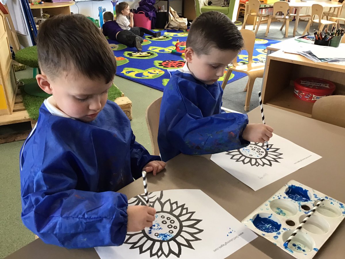 OffasMeadAc's tweet photo. #DRAGONCLASS Can you guess what we’re making? Big reveal coming soon!!! 🌻 #bebrave #havepeace #showsupport https://t.co/rvvLDtyjy4