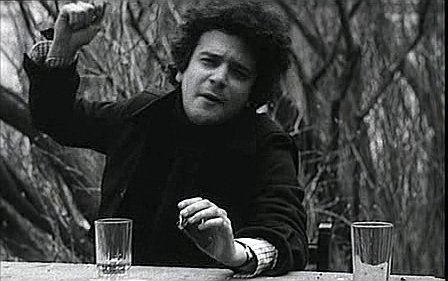 Carrrr_verdu's tweet photo. Llevo desde ayer completamente obsesionada con esto:
El desencanto - Jaime Chávarri (1976) // Sobre la desintegración del clan Panero-Blanc, una família burguesa (de poetas) del tardofranquismo... Sin duda my cup of tea 👀 https://t.co/UGwpsXJ2FG