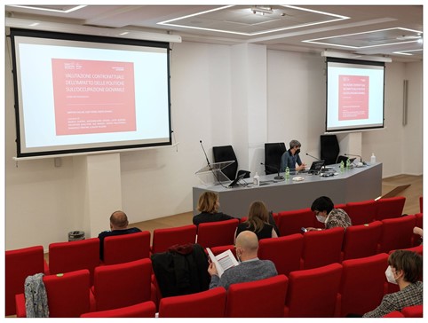 ibs_warsaw's tweet photo. More than 70 people attended the #YEPartnerSHIP workshop at @collegioCA "Data and models for the design, monitoring and evaluation of labor market policies at local level". Thanks to all attendees for the rich contributions @EEANorwayGrants https://t.co/v80wEcZzMA https://t.co/ALxuVpi30D