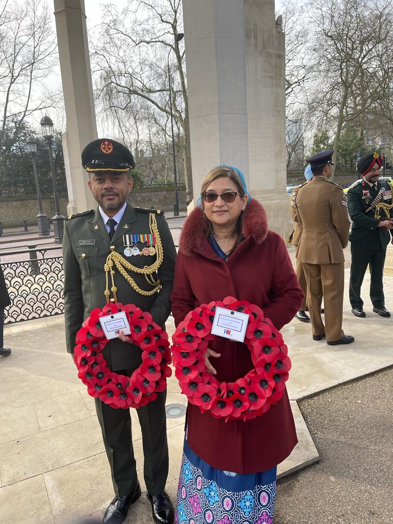 MDVinUK's tweet photo. High Commissioner @DrFarahFaizal accompanied by Defense Advisor LTC Hussain Fairoosh participated and laid a wreath during #CommonwealthDay service at #MemorialGates. @Lord_Bilimoria https://t.co/YKNbFZYX8a