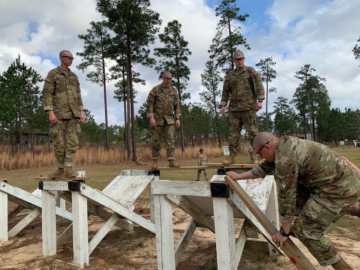 Troop2nd's tweet photo. Last week at the Team Development Course (TDC)!
Bringing out the best and worst of as they maneuver obstacles; testing critical thinking and problem solving. Everyone has an idea, now they need to agree as a group and complete the obstacle.
#19DOSUT
#intheshadows https://t.co/3UZxoVrbWN