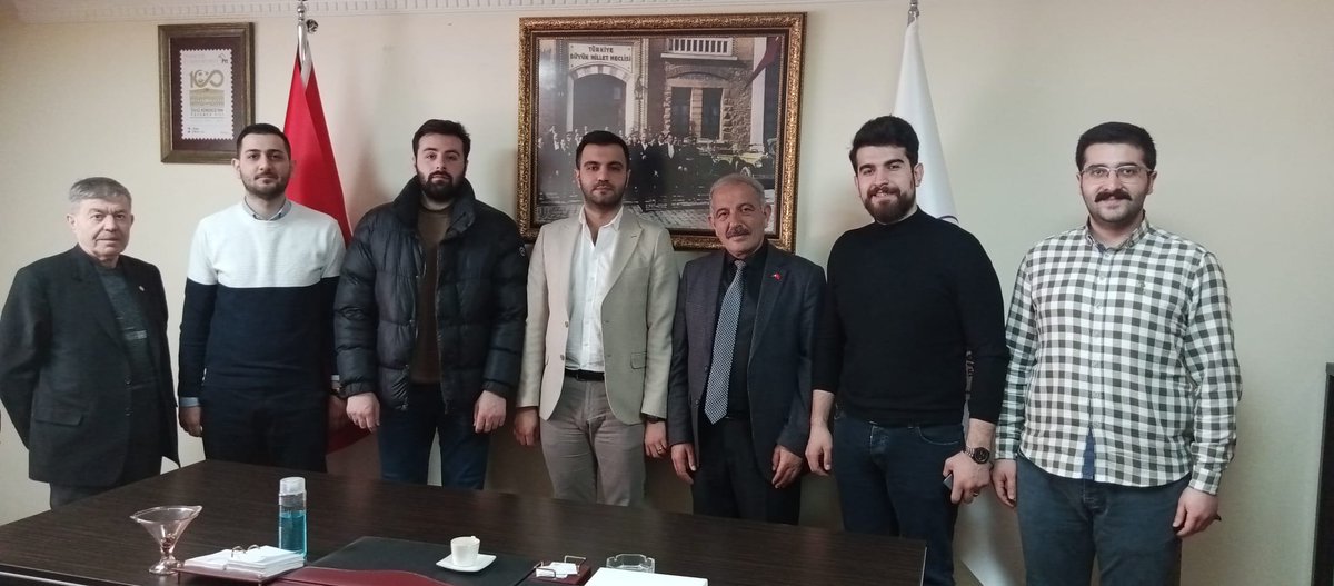 Terziler Ayakkabıcılar ve Ev Tekstilcileri Odası Başkanı Ali Kılıç ve yönetim kuruluna hayırlı olsun ziyaretinde bulunduk.

 Başkan Ali Kılıç ve yönetimine yeni dönemde yapacakları çalışmalarda başarılar diliyoruz.