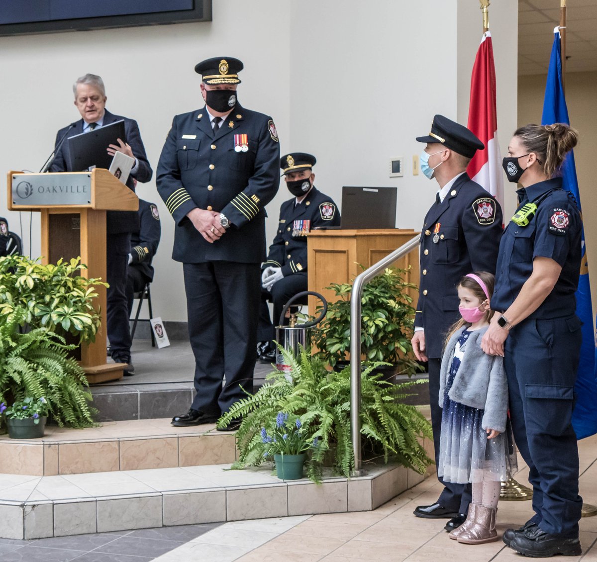Oakville Fire Dept tweet media