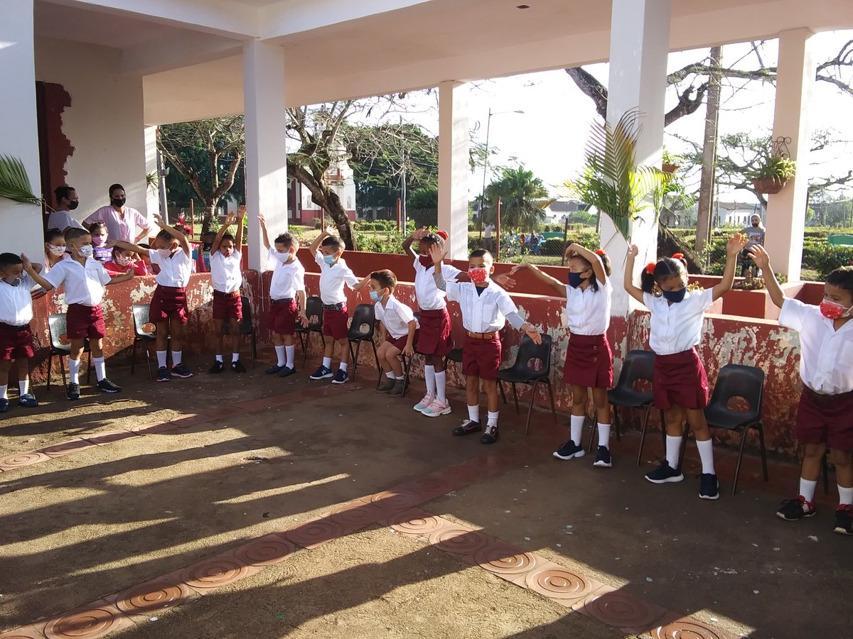 ci_cuba's tweet photo. Se realizó acto de inicio del curso en el CI Granitos de Azúcar.
#LaPrimeraInfanciaCuenta.#PCC.#CubaMined https://t.co/H3ZbkNWZgs