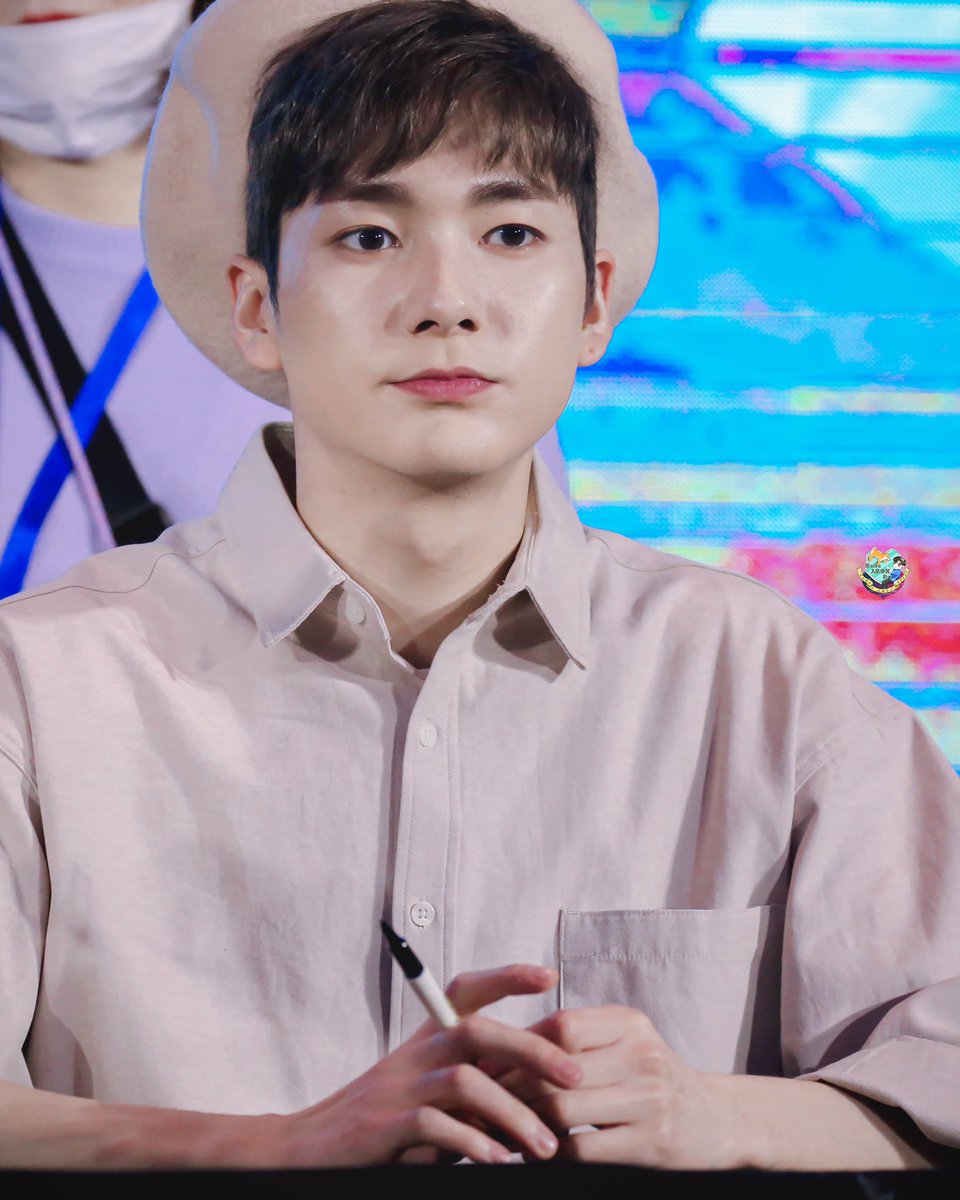 baidu_aron_bar's tweet photo. 💚 𝐇𝐚𝐩𝐩𝐲 𝟏𝟎𝐭𝐡 𝐀𝐧𝐧𝐢𝐯𝐞𝐫𝐬𝐚𝐫𝐲 🐶

#하나둘셋_뉴이스트_사랑해
#NUEST_LOVE_FOREVER

【前线：郭糯米 修图：丝带】

#ARON #아론 #곽아론  #뉴이스트  #NUEST https://t.co/MbHSTOAPT6