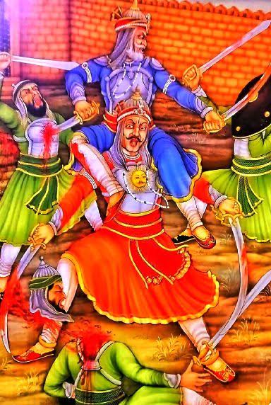 Subhash20728649's tweet photo. 1568 मेवाड का तीसरा शाका। जयमल और फत्ता केसरिया किया, फूलकंवर ने जोहर किया। 
अकबर=जयमल चितौड़ की चाबीया दे दो।
जयमल=कुचीया जयु चित्रकुट री, दिदि मोही दिवान।
है गढ मारो हु धनी,  असुर फिरे किम आण। https://t.co/72bVE0xBcs
