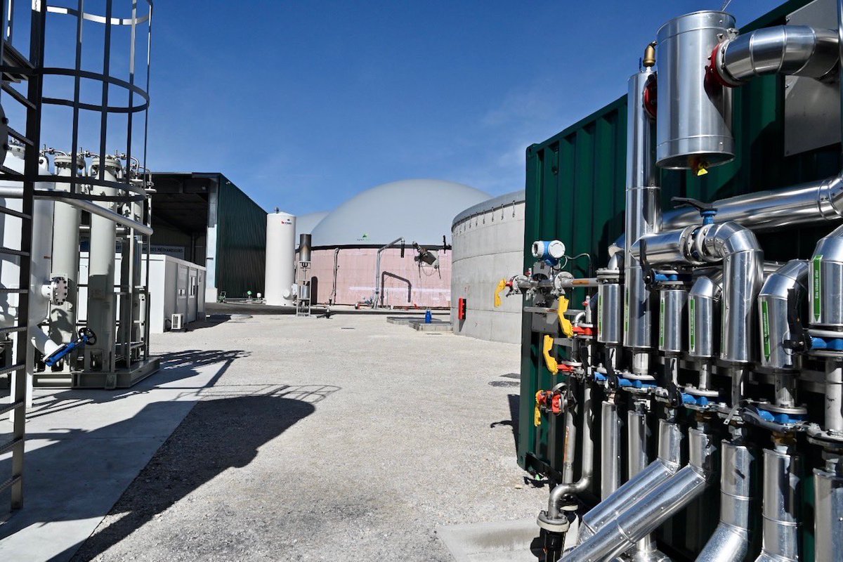 JeanROTTNER's tweet photo. Le #Sundgau est un territoire d'initiatives et de solutions

Ces deux unités de #méthanisation sont des leviers pour une profonde transition énergétique. Ils s'inscrivent dans la stratégie portée par la @RegionGrandEst

Nous accompagnerons &amp; soutiendrons ces territoires innovants https://t.co/LwgRqkzBg5