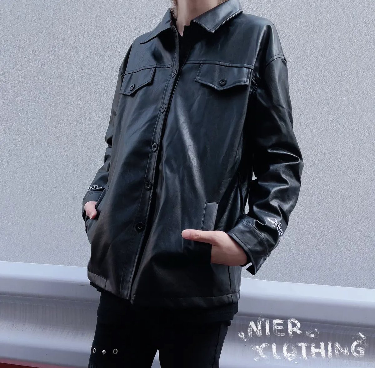 NieR_tokyo's tweet photo. 🎁本日〆切プレゼント企画🎁

【春用FAKE LEATHER JACKET】

🎁3名様にプレゼント🎁

ユニセックスアイテムです🐰

◼応募方法
フォロー(@NieR_tokyo) &amp; RT
◼締切〆  本日24時

※鍵垢の方も対象内です。
是非ご参加ください🙇‍♂️🙇‍♀️ https://t.co/zJOsdCkBaG