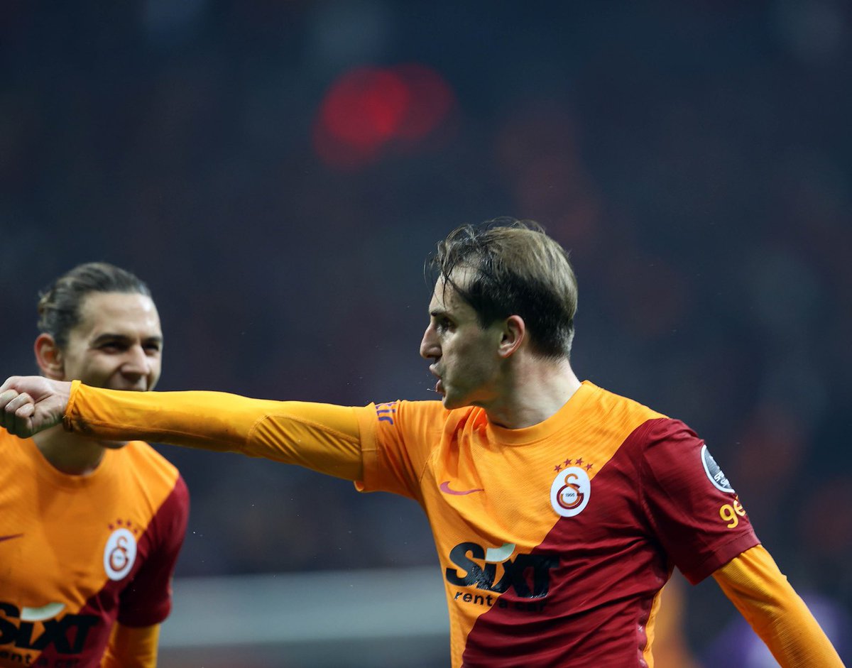 Galatasaray SK on X: Maç sonucu: Galatasaray 2-1 Beşiktaş 👏💪 #GSvBJK  @BybitTurkiye  / X