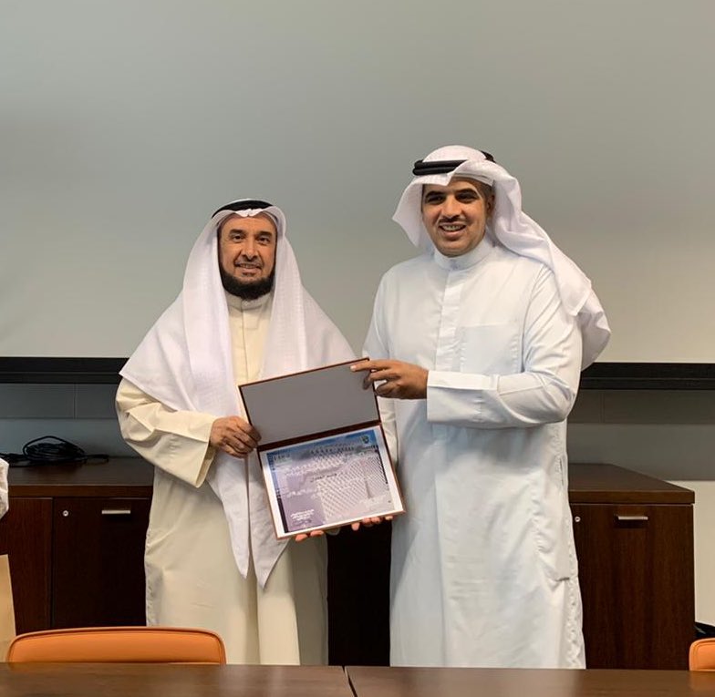 EDC_kuniv's tweet photo. مركز تطويــر التعليم|

قام اليوم القائم بأعمال عميد كلية التربية
أ. د. فايد الظفيري 

والقائم بأعمال مدير مركز تطوير التعليم 
د. عائشة العازمي 

بتكريم اللجان المشاركة في المؤتمر الأول للتطوير الأكاديمي في التعليم العالي على جهودهم المبذولة🌹

@education_kuniv https://t.co/JCr76IXKKj