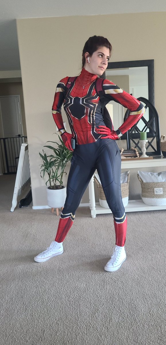 ChristaSilvey's tweet photo. Marvel Day at SHS! Delaney understood the assignment 😄
Thanks to @lvloboo #marvel #SpiderMan https://t.co/Nkn6f2mfVE