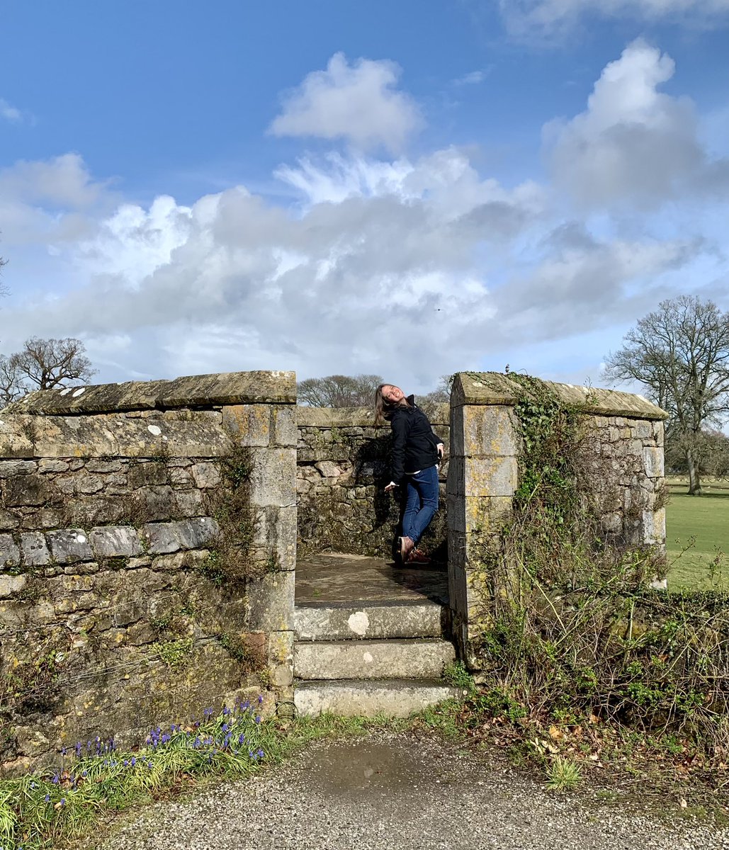 TozerAmber's tweet photo. Also worth looking at these amazing shots of @THEcastleexpert and @GraffitiGinger! Thank you for the feminist anthems that get us all through! ☺️🏰 https://t.co/3zBX53cggw