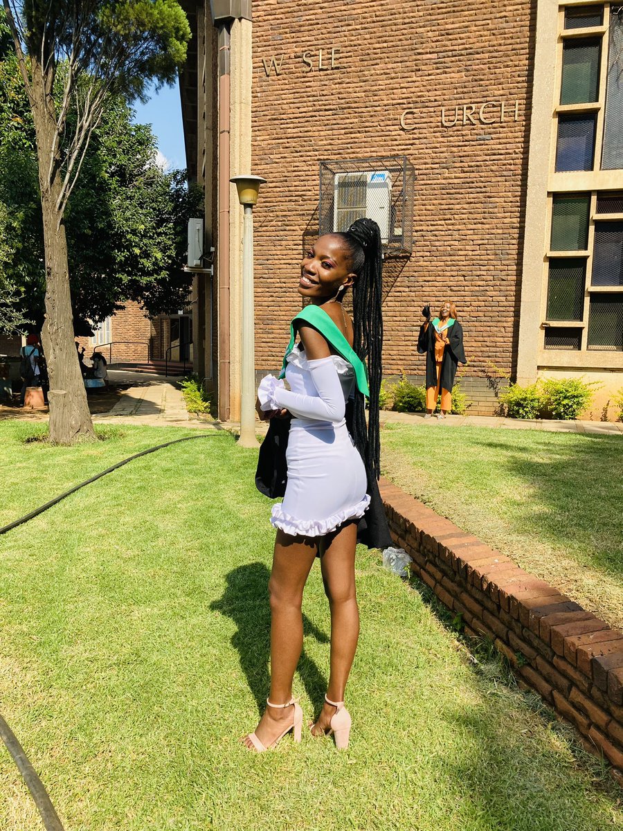 PweddyD's tweet photo. 11/03/2022👩🏻‍🎓💃🏻🙏🏻❤️🔥 https://t.co/QTI2vpu4W0