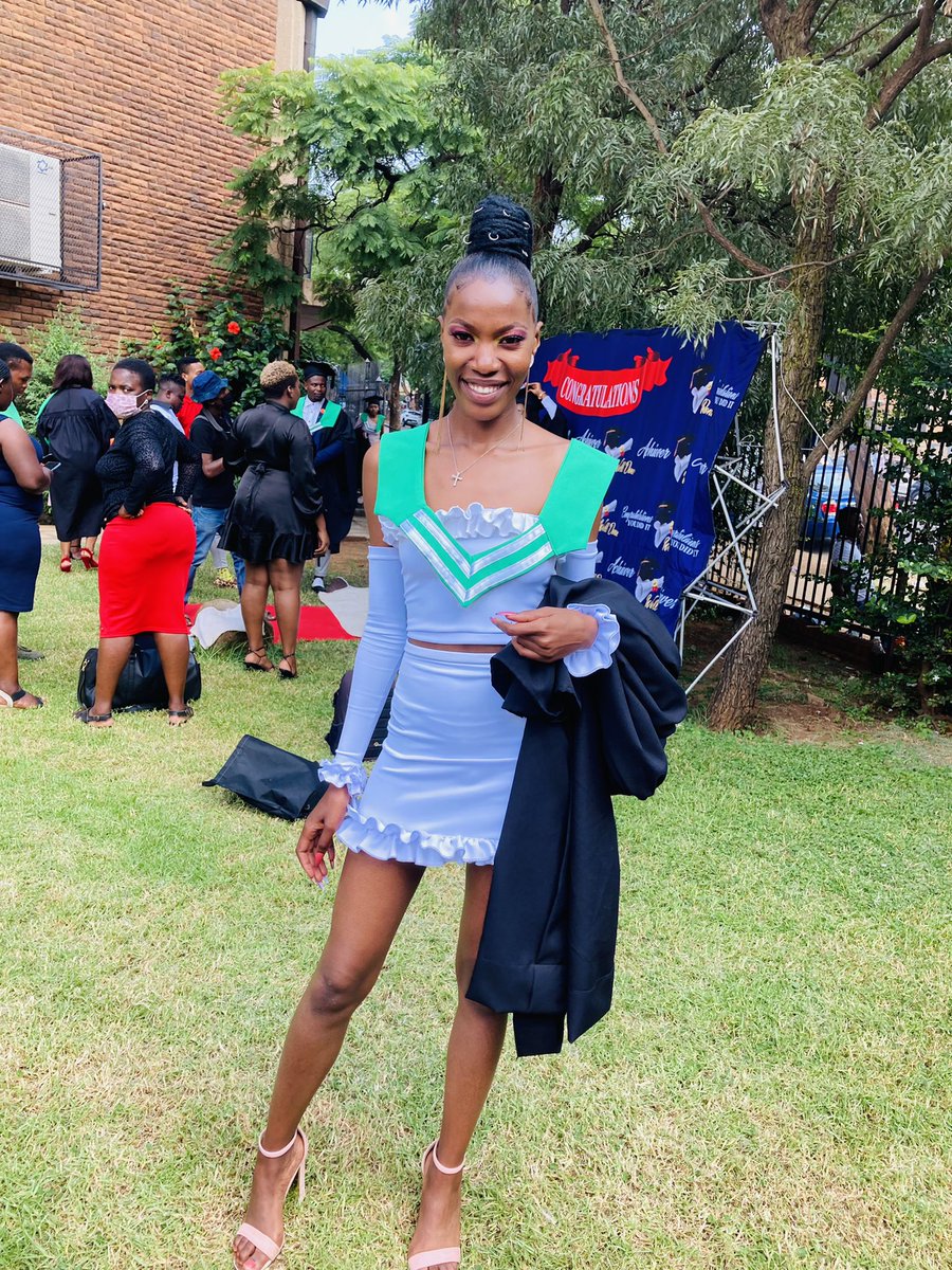 PweddyD's tweet photo. 11/03/2022👩🏻‍🎓💃🏻🙏🏻❤️🔥 https://t.co/QTI2vpu4W0