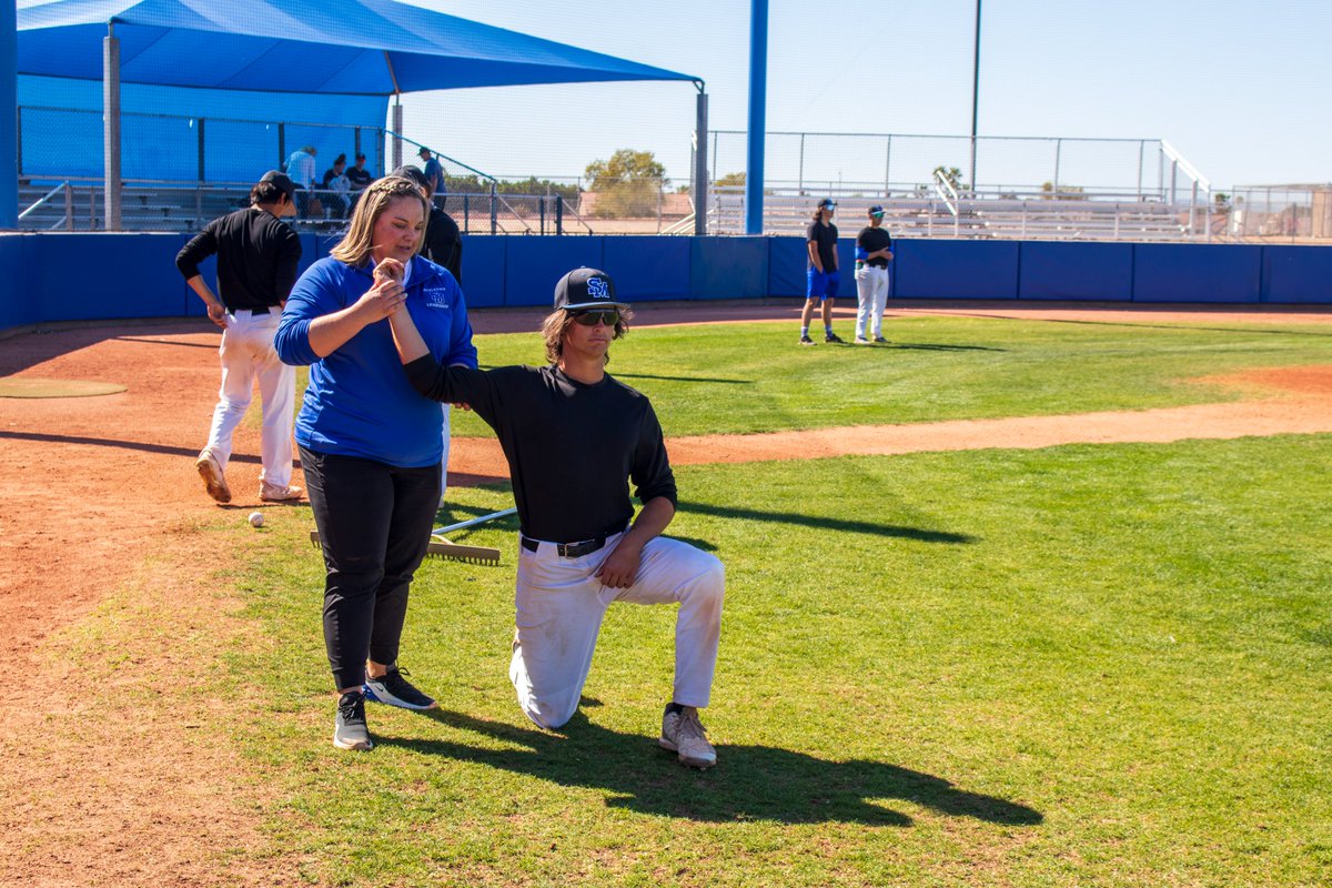 SMCCCougars's tweet photo. #SMCC Recognizes Angela Calicchio for National Athletic Training Month: https://t.co/AHWqw5HCV1 🐾👩‍⚕️ https://t.co/0Dr6XOlmnw