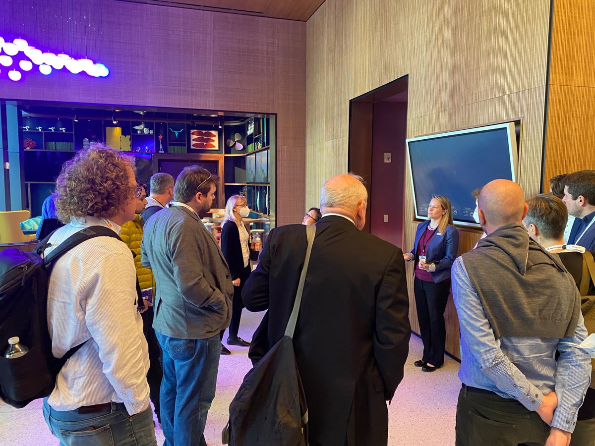 ORLPartnership's tweet photo. Senior executives from #HIMSS22 took an innovation-focused tour of @LearnLakeNona. The tour included the Verizon 5G Innovation Hub, WHIT Home and Wave Hotel, one of the world's most technically advanced hotels. Thank you to the #HIMSS attendees who joined for the tour. #HIMSS2022 https://t.co/F2Zxzukatl