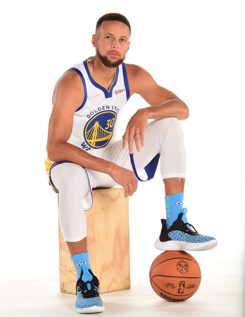 dpriinxe's tweet photo. Happy 34th birthday @StephenCurry30 🎂🎉🎉🎉
#DubNation https://t.co/QiDn86v27A