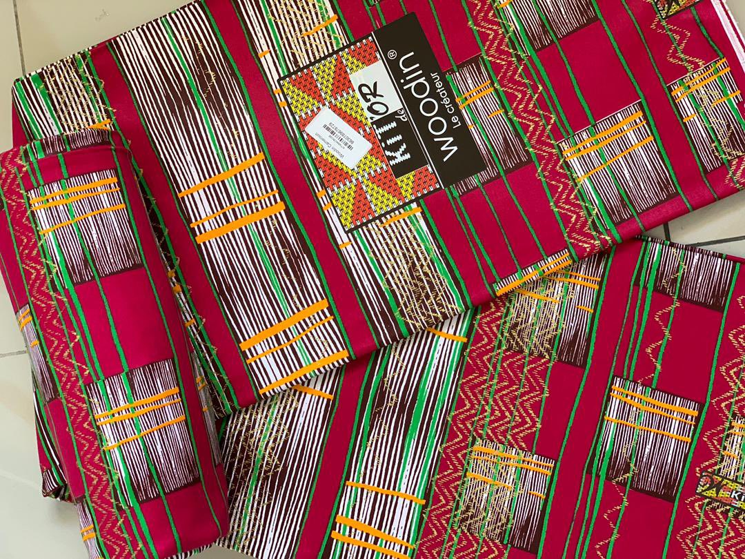 Lady_Fiel's tweet photo. Donc de toute ma TL, il nya que tonton @DitamouPaul qui a acheté un pagne à l’occasion du 8 Mars?🙃
Pardon sauvez l’honneur ooh, Mars n’est pas encore fini. 

✨Woodin : 20.000F - 6yards 
Bogolan : 23.000F - 6Yards 

➡️ Disponible à @WoodinCameroun, Akwa face La Falaise. 
1/4 https://t.co/J9IoPM2OG2