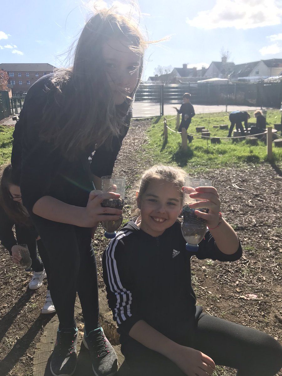 MrS_OLOS's tweet photo. SCIENCE WEEK 🧪 
This afternoon for our science week activity the children explored water filters!! They used a range of materials found outside to create a water filter, check out the results below!!! https://t.co/E5P8EZCJgs