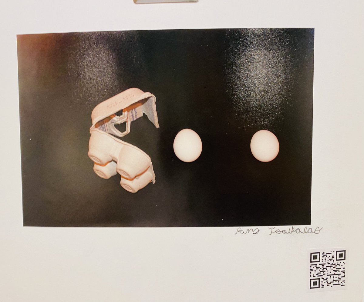 220Arts's tweet photo. Have you stopped by the Clair E. Smith art gallery to check out the @BarringtonHS220 Interactive Art Show? So many students have been coming through to interact with the art! #artsmatter220 #seethestudent220 @220Arts @barringtonfab https://t.co/V6MQghotG0