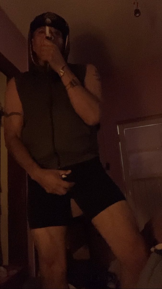 mokhgobb's tweet photo. Qué rico sería un trío con este calor primaveral.
Rt y Dm si te gustaría loquear por cam. #Fume #PapiMaduro #Precogida #BB #pnpclouds https://t.co/42wGxj0ZTC