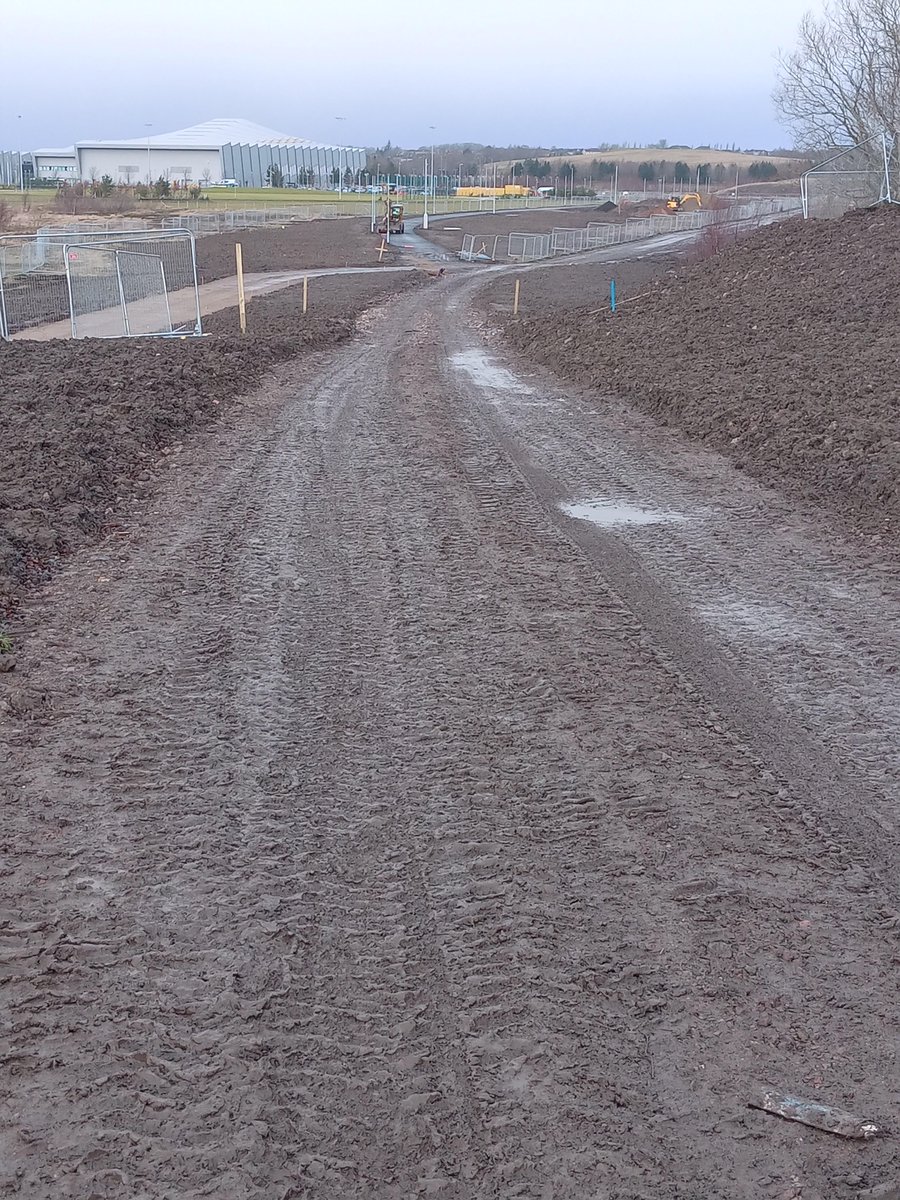 My_Wishaw's tweet photo. Work is progressing on a new active travel link between Ravenscraig and Craigneuk. The south-north walking and cycling link will connect Craigneuk via “The Castings” housing development off Meadowhead Road, with the Regional Sports Facility and public park
https://t.co/08IFpUJWt4 https://t.co/Le0AA6fnIa