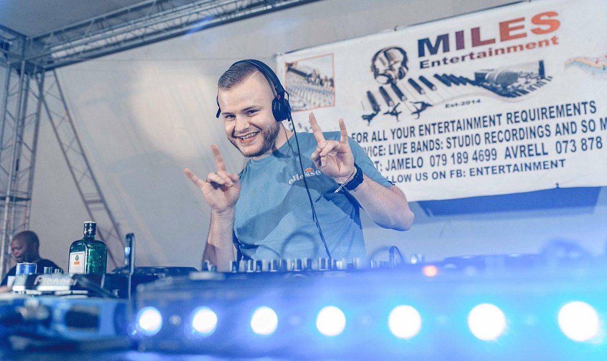 Dj_Dalootz's tweet photo. THANK YOU FOR 100K, 
Love you all 🥺🤍🙏🏼

📸 | @MasterpicV https://t.co/2zwhkNAbLw