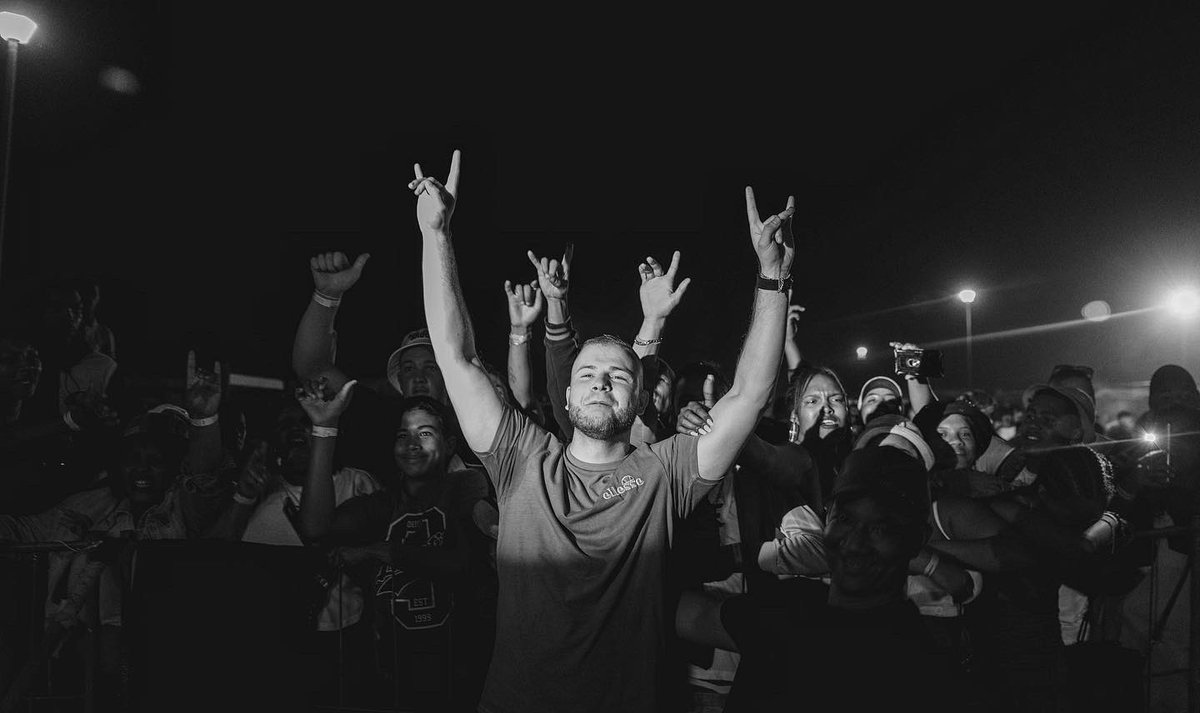Dj_Dalootz's tweet photo. THANK YOU FOR 100K, 
Love you all 🥺🤍🙏🏼

📸 | @MasterpicV https://t.co/2zwhkNAbLw