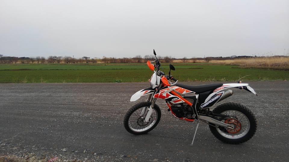 KTM819O4's tweet photo. #5年前 #FREERIDE250R #渡良瀬遊水地 https://t.co/Zi3WvM9Mws