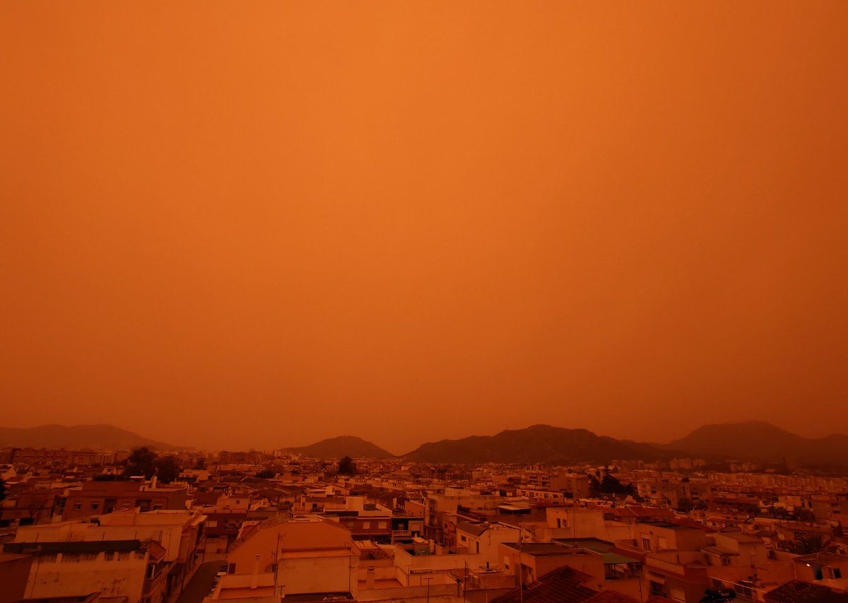 Cielos apocalípticos, la mayor intrusión sahariana vista en Mucho tiempo

#AEMET <a href="/tiempobrasero/">Tutiempo</a> <a href="/AEMET_Esp/">AEMET</a> <a href="/ElTiempoes/">Eltiempo.es</a> #calima #sahara #Cartagena #BorrascaCelia <a href="/BarrerosMeteo/">Meteo Barreros</a> <a href="/MeteoCartagena/">Meteo Cartagena</a> <a href="/MeteoSE/">AMETSE</a>