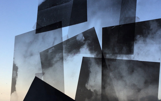 #FredericAmat presentará su libro “Humo”, una pequeña edición de autor con texto de <a href="/ChantalMaillard/">Chantal Maillard</a>, el jueves 24/03 a las 18.30 h. Amat y Maillard conversarán en torno al trabajo conjunto y su complicidad artística.+ Info  y reserva de plaza (gratuita) > museopicassomalaga.org/programa-cultu…