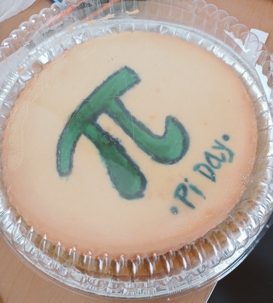 ruths_roots1729's tweet image. π day
#PiDay #piday2022 #pidaypie