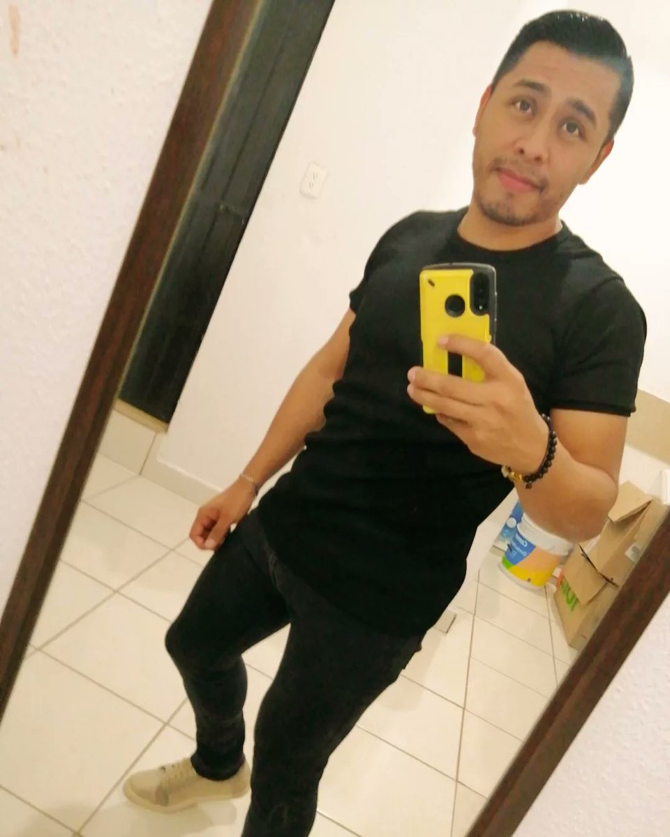 jose890718's tweet photo. Lunes 🙃 https://t.co/I2rCDhTI7p