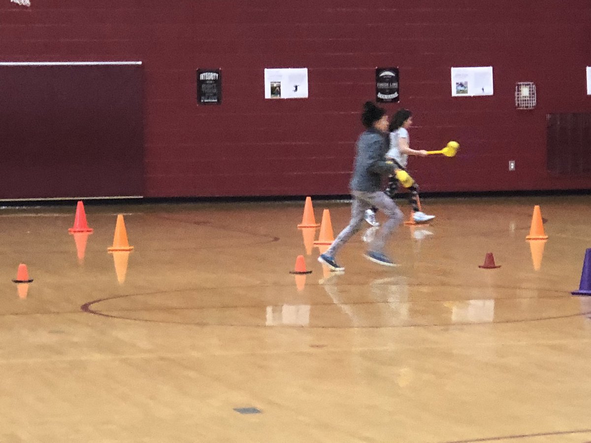 TeresaM_Smith's tweet image. Our first day of the @napls_ps  Wellness Olympics.  Students are having fun as they compete with their peers.  #learningtofly #3rdgraders