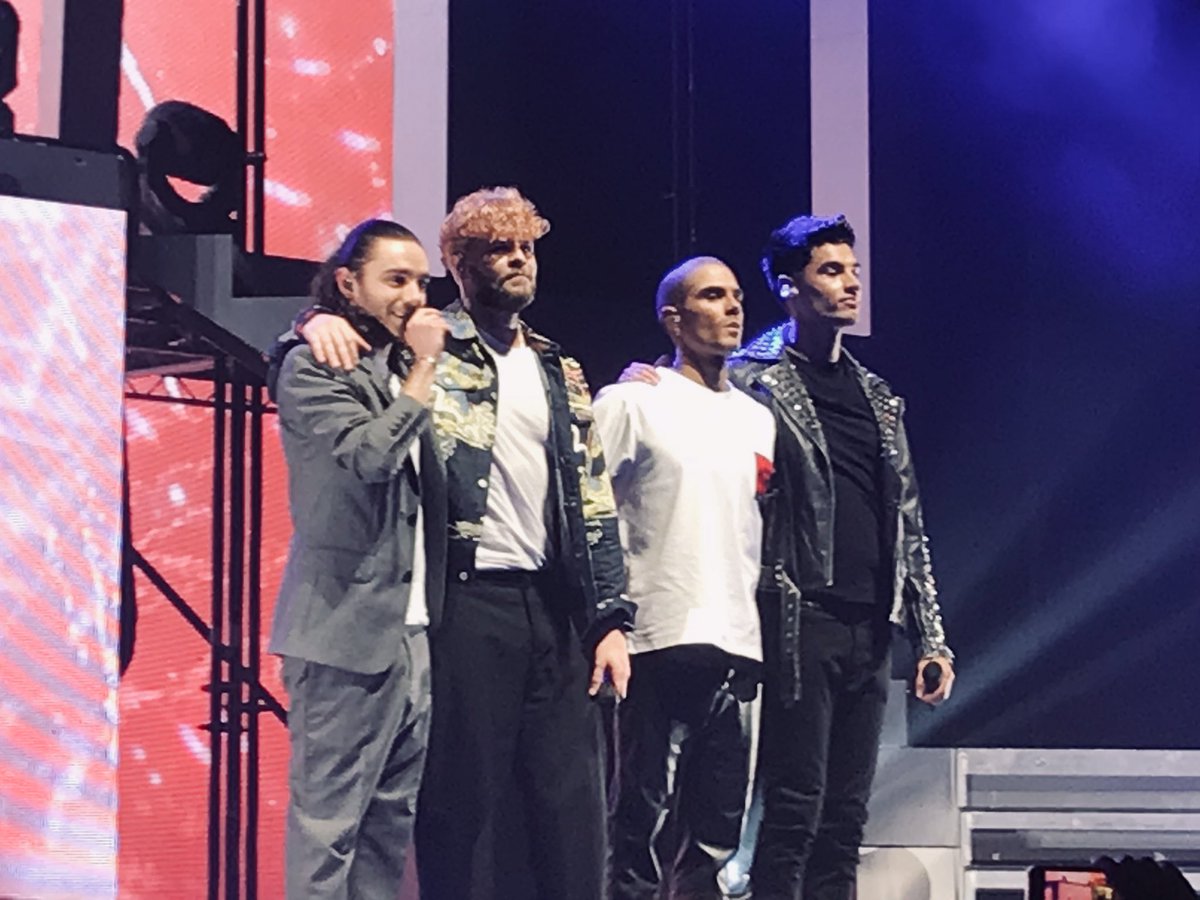 MeggieO_C's tweet photo. I actually had the best weekend and the best night.
Thank you guys for an amazing show and a fantastic experience and dare I say you really did “Own the Night” 😂🙈 I hope to see you guys in Dublin real soon.☘️💚 @SivaKaneswaran @JayMcGuiness @NathanSykes @MaxGeorge @TomParker https://t.co/xOxqziKuSY