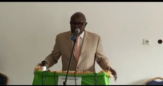 StevenMPONO's tweet photo. Pierre Claver Magagna Moussavou, le promoteur de la #Provincialisation, #candidat à la présidentielle d'août 2023 au #Gabon. https://t.co/pdCgLWWM6f