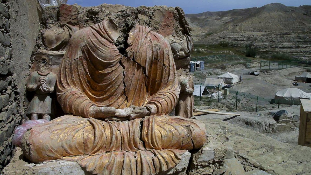 Strialuna's tweet photo. @hotepspostingls This is a pic of a historical site in Afghanistan. https://t.co/kuAuTCRUQc