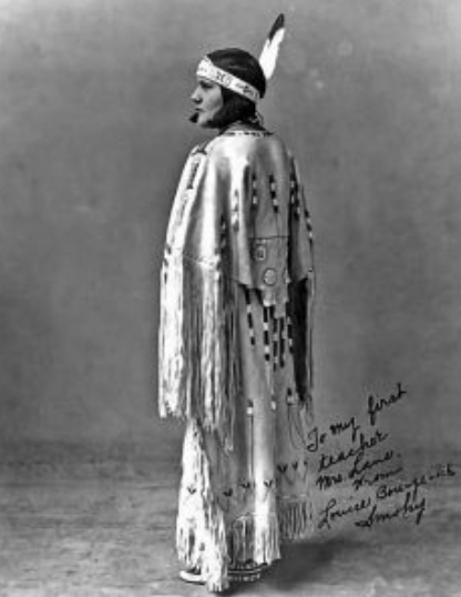ouWGS's tweet photo. Lois Smoky Kaulaity/ (Bougetah, Of The Dawn) 
Bougetah, also known as Lois Smoky Kaulaity, was a Kiowa artist born in 1907 near Anadarko, Oklahoma. As a young girl, she attended St. Patrick’s Mission School where she was first given informal art instruction alongside a small- 1/4 https://t.co/cr3NrEqJKe