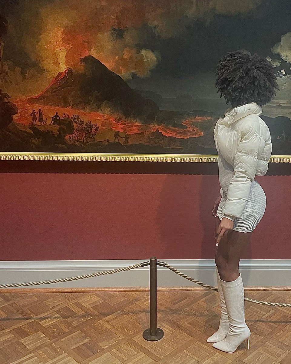 TevonnaB's tweet photo. how can you call yourself an artist if you not in the museums🎨💫 https://t.co/e1g5k4Rd60