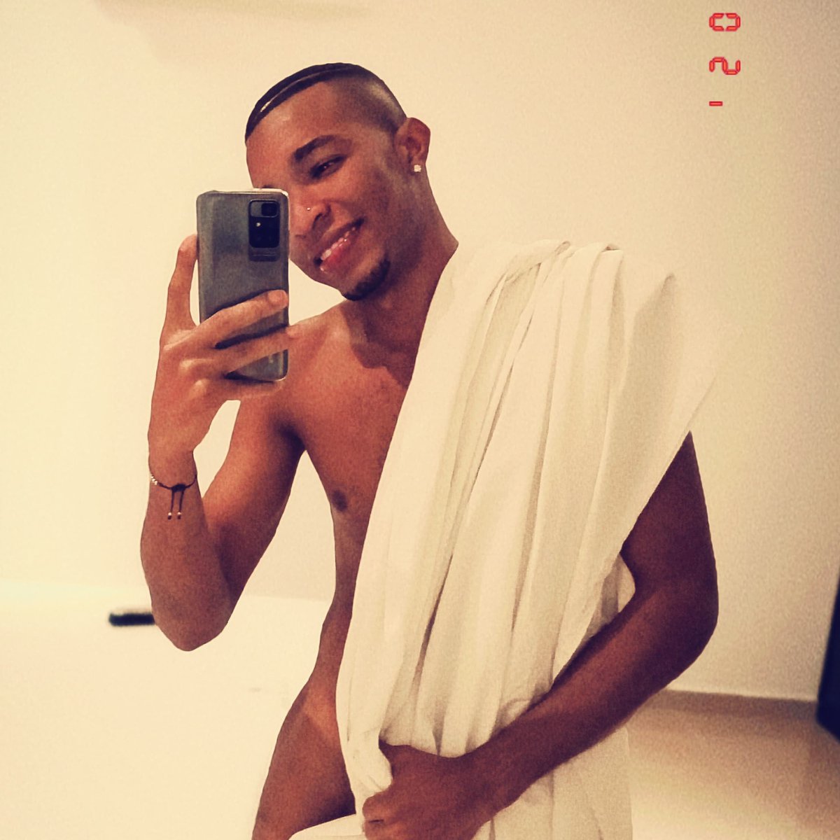 DenilsonQuino2's tweet photo. Sele complació 😈🥵ala clienta🤤🍆💦🔥dale RT😈🔥 https://t.co/xBuyMxvyIg