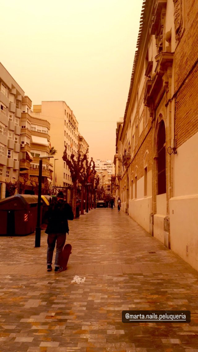 AirolgCairo's tweet photo. En Murcia le han activado el modo sepia al cielo.
Nos gusta llamar la atención para que sepa que si existimos.
#Murcia #QueBonitaEresMurcia https://t.co/xmf4E0fKj7