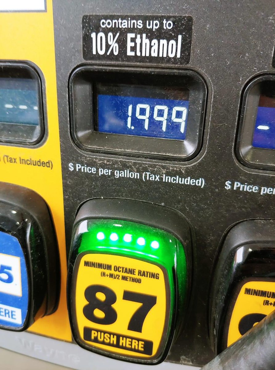 shaun_show's tweet photo. Gas two years ago in Lake County, IL. Never forget what @JoeBiden &amp; his supporters did to us. #fjb https://t.co/NFt87NsTvD