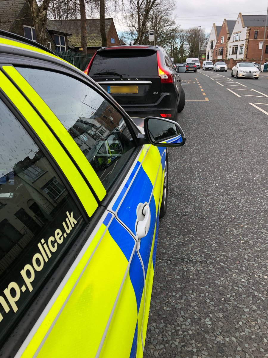 gmptraffic's tweet photo. ANPR on #XT14βs vehicle alerted them to this Volvo XC90 on Higher Lane, Whitefield for No Insurance. MOT & Tax also expired 165 days ago. Vehicle seized & driver reported. https://t.co/gnFnJi3QzX
