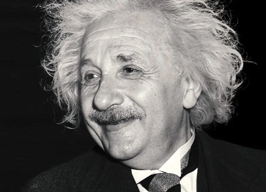 mickeyhart's tweet photo. "The true sign of intelligence is not knowledge but imagination." ~ Albert Einstein
Celebrating and remembering #AlbertEinstein on his birthday today. Whether you're an artist or a scientist, Einstein's life can be a deep well of inspiration. https://t.co/3PvYotOuHT