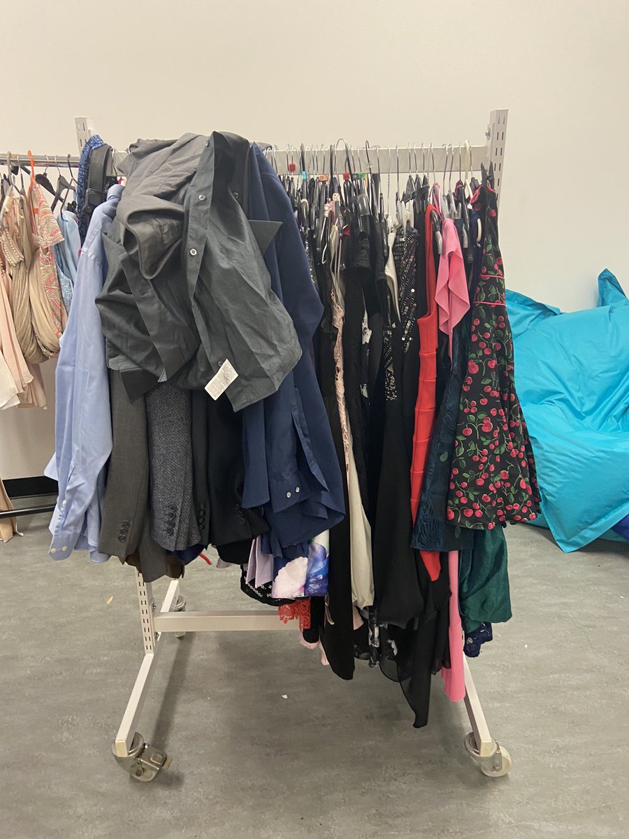 CglenHighSchool's tweet photo. Thank you to the S2 Leadership Academy who got some retail experience this morning sorting out our lovely range of prom dresses/suits/shoes and accessories for our #prelovedprom π https://t.co/VYSaugk5Ax