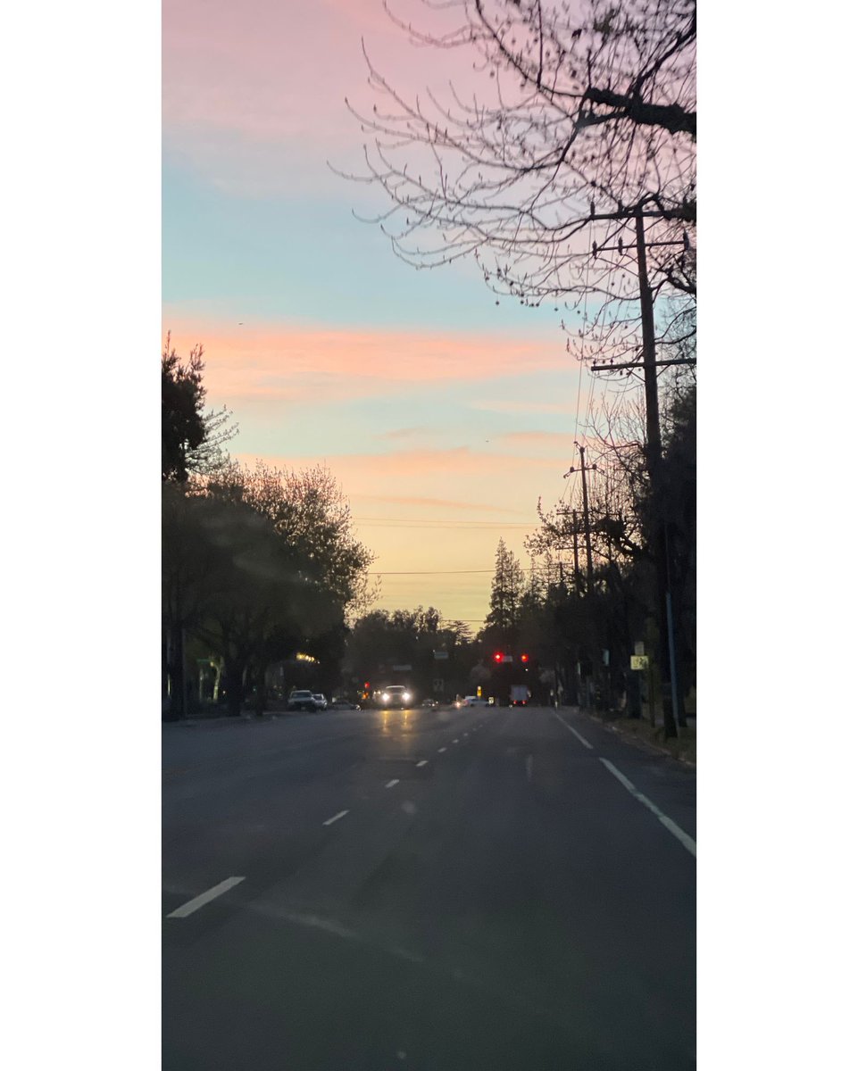 camareapp's tweet photo. 3 variations of new creative filter / insaturator « Habæn » using variator + original - coming in next release - testing and finetuning wip #matièrenumérique #digitalmatter #computationalphotography https://t.co/gGUP35ieHC