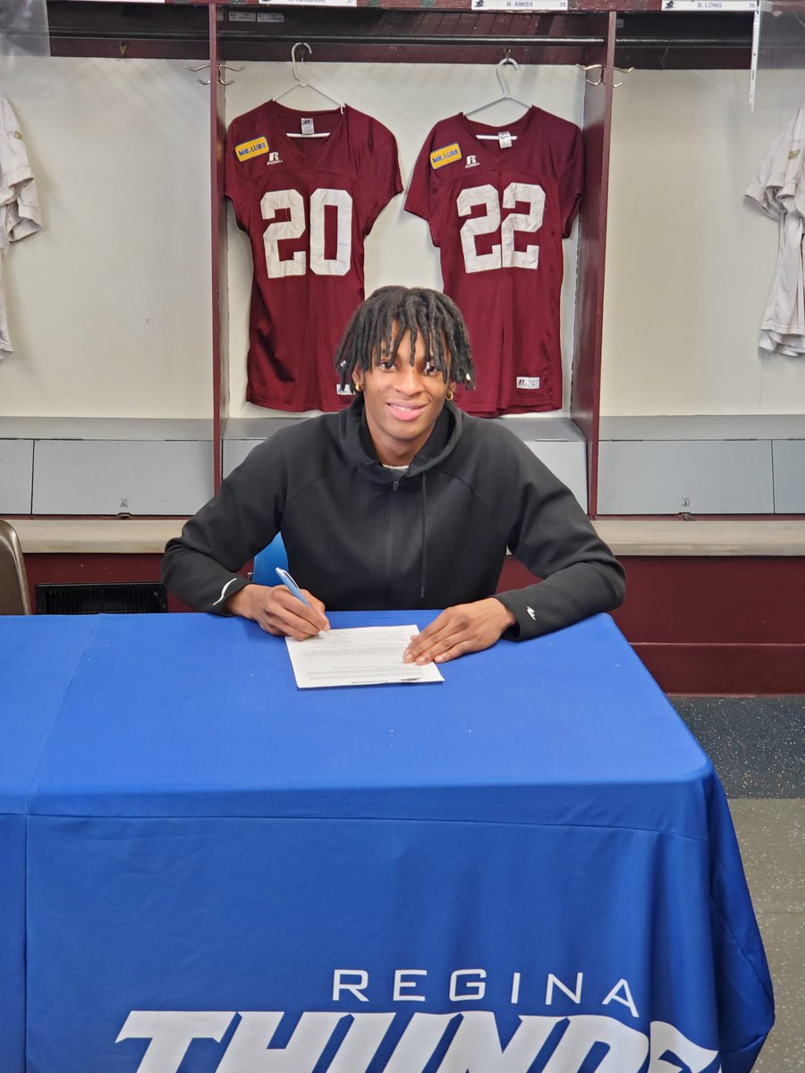 ScotchM's tweet photo. Excited to land another @leboldushs football player! @JrKatas is a receiver with a tremendous Burst off the line as well as in/out of breaks. This smart, confident athlete has shown a level of speed rarely seen coming out of HS. Excited to see him wearing @reginathunder colours! https://t.co/C4539Iic1E