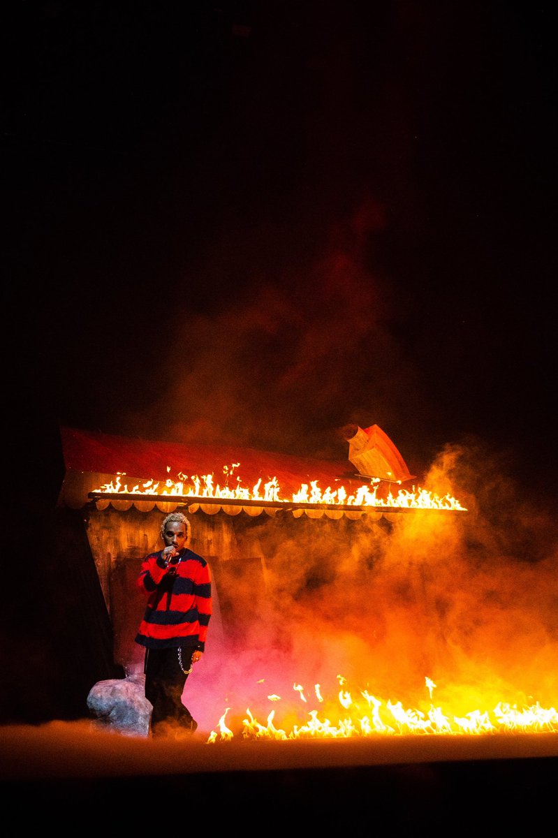 aliverxn's tweet image. LAYLOW

❤️‍🔥 Bercy