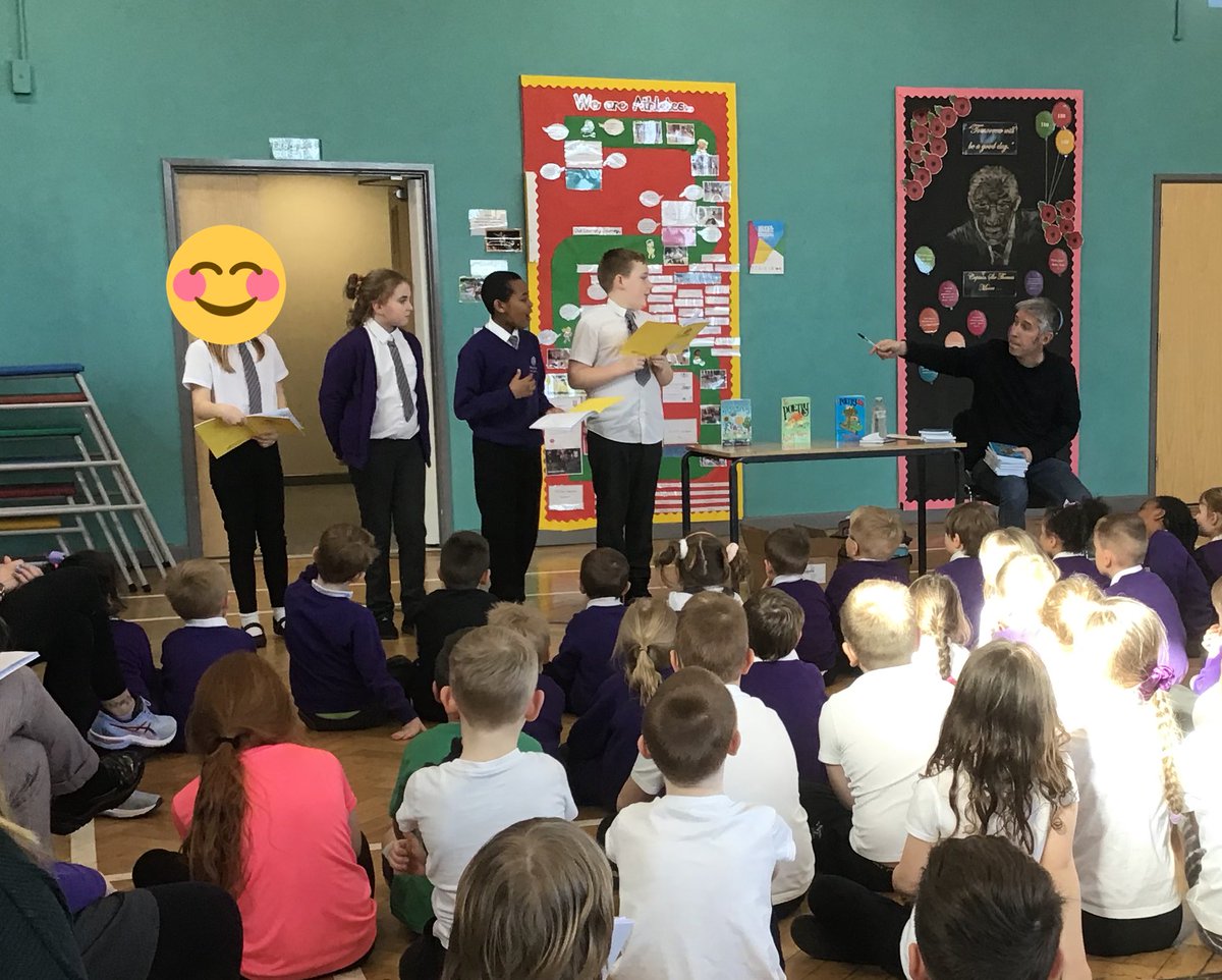 MissRDodd's tweet photo. Ending the day by listening to some great poetry written by the children was lovely! Absolute superstars! #andytooze https://t.co/2OCQNWIJYn